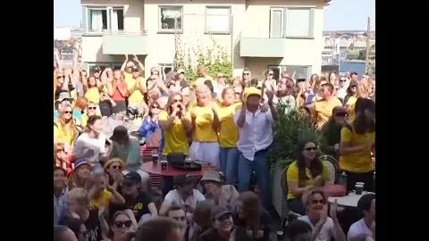 颜欣慧在短池游泳世锦赛上刷新我国女子200米自由泳全国纪录